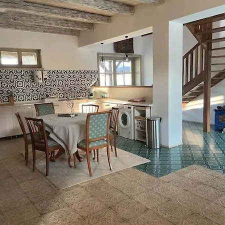 Mimi Vendeghaz Balatonlelle