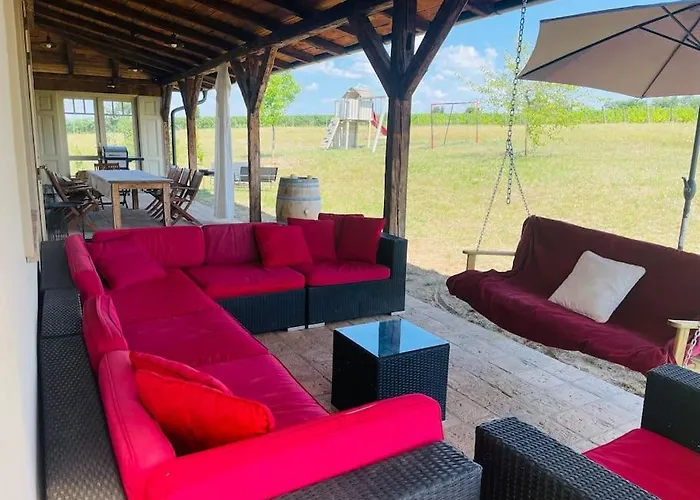 Mimi Vendeghaz Ferienhaus